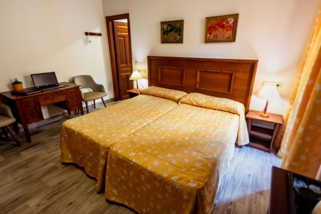 Hostal Loreto Denia Zewnętrze zdjęcie