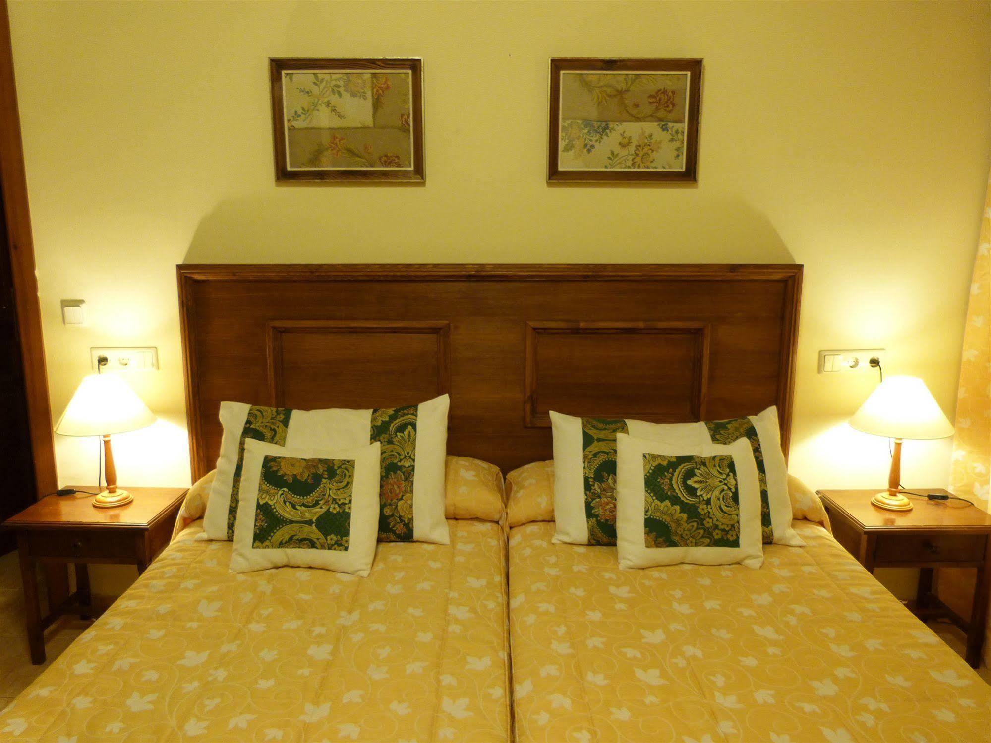 Hostal Loreto Denia Zewnętrze zdjęcie