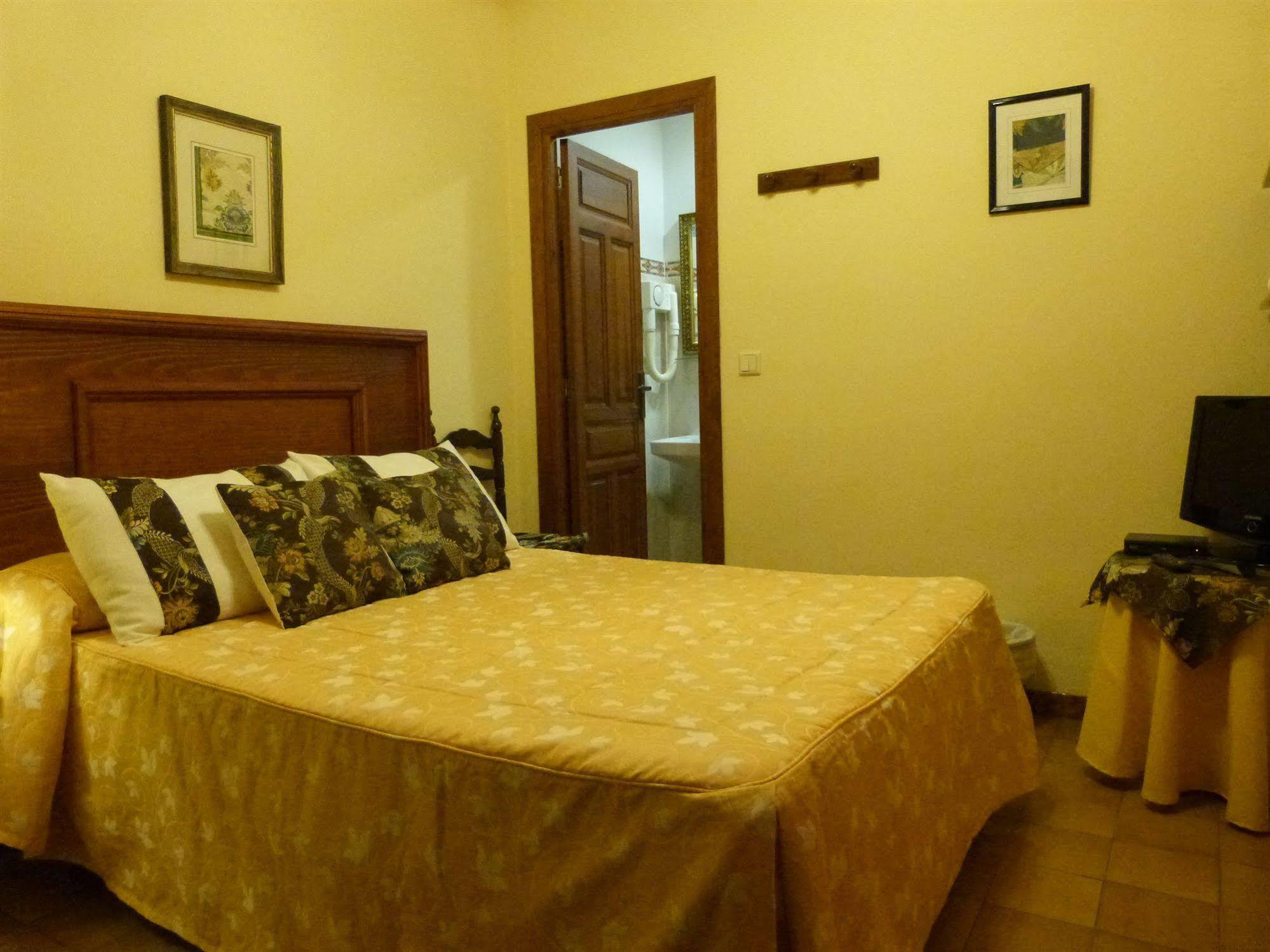 Hostal Loreto Denia Zewnętrze zdjęcie
