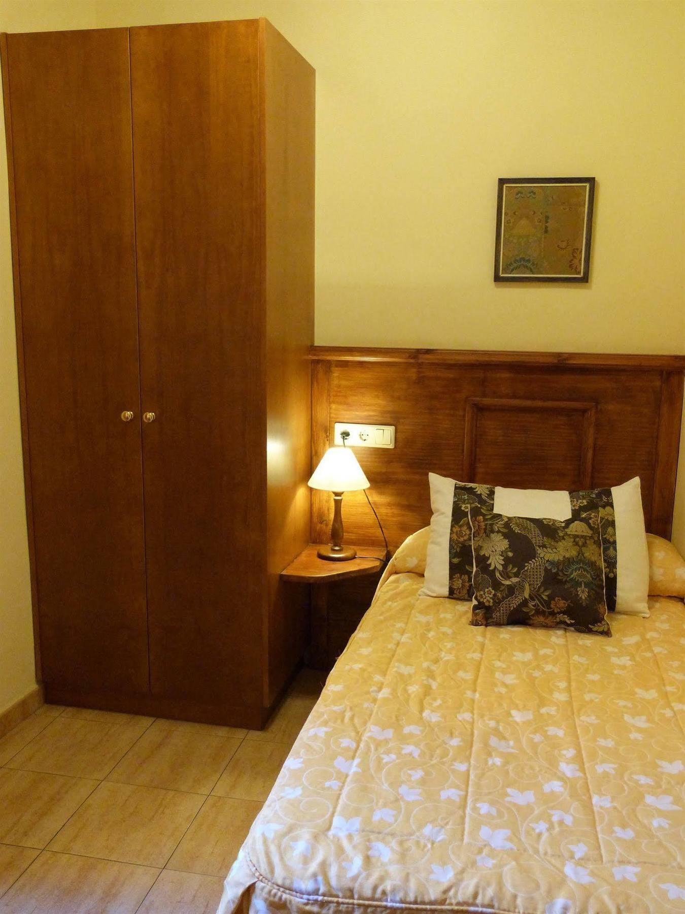 Hostal Loreto Denia Zewnętrze zdjęcie